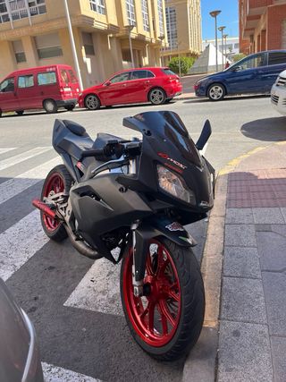 Aprillia rs 