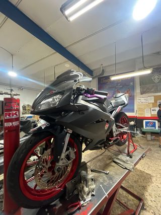 Aprillia rs 