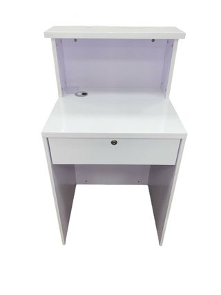 Mostrador de estética y peluquera pequeño