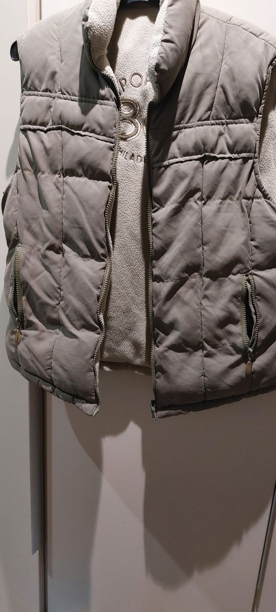 Bonito chaleco acolchado  reversible