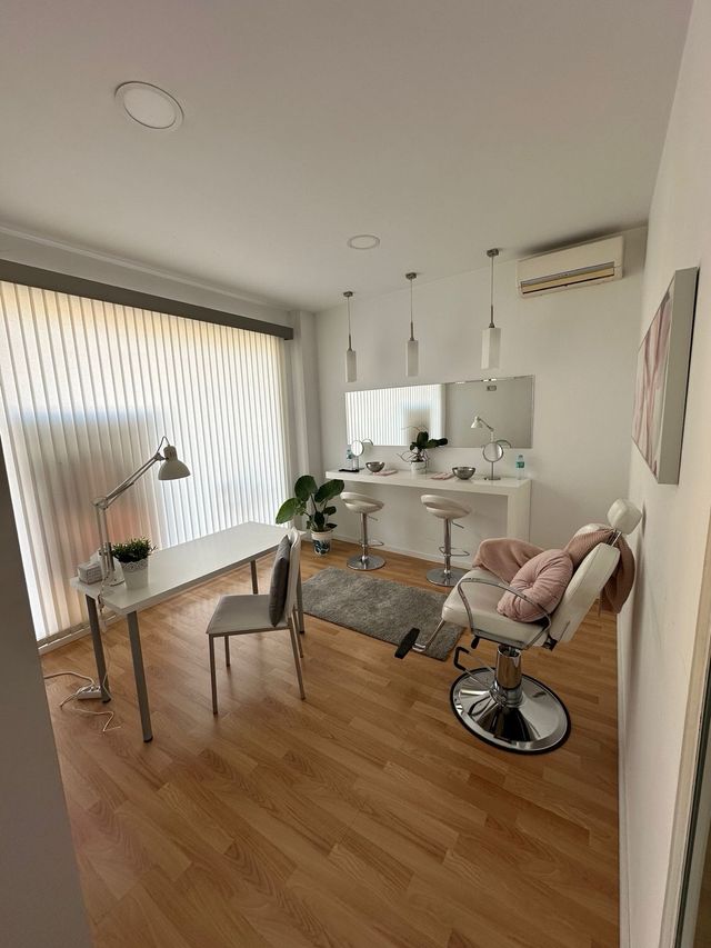 SE VENDE PLANTA BAJA