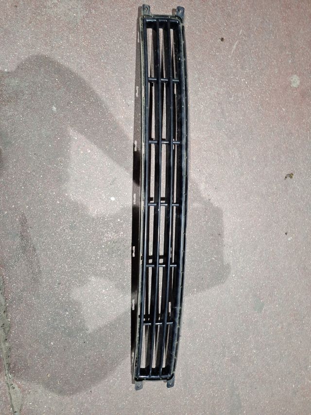 Kia carnival rejilla