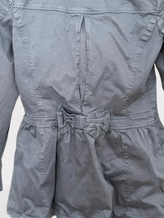 Chaqueta color azul estilo gabardina Talla S