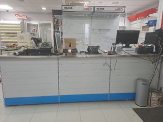 Mostrador cajones ferreteria