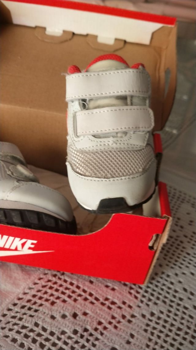Zapatilla deportivas Nike bebé Talla18,5