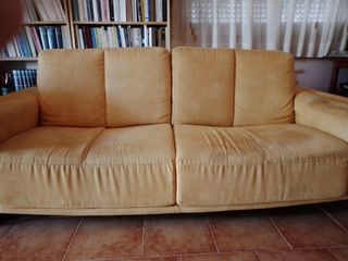 Sofa moderno