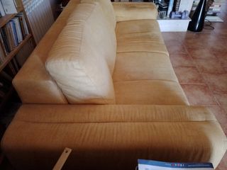 Sofa moderno