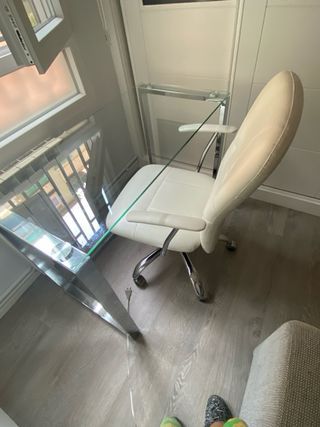 Mesa estudio y silla