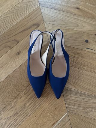 Chanellina blu in seta
