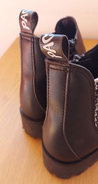 Botines de piel Negros