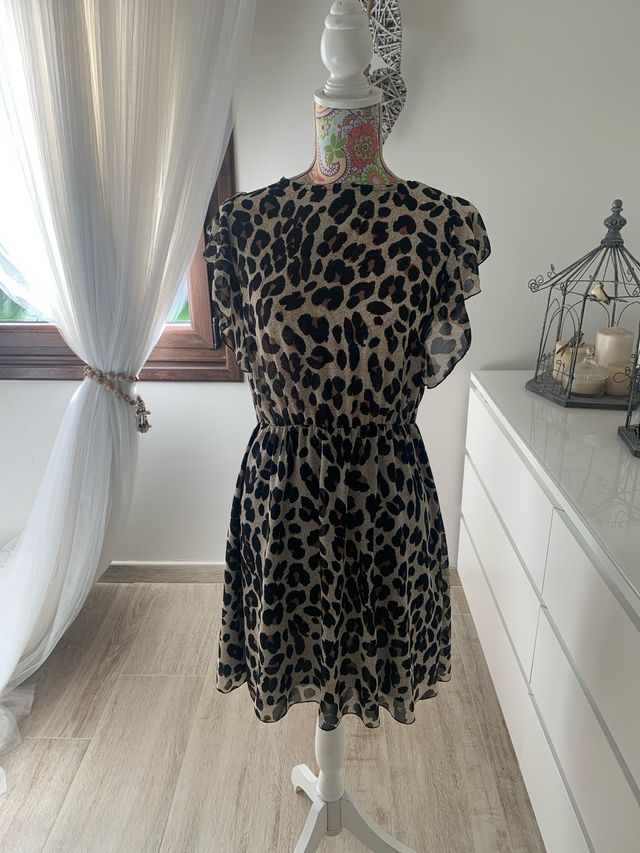 Vestido con print de leopardo