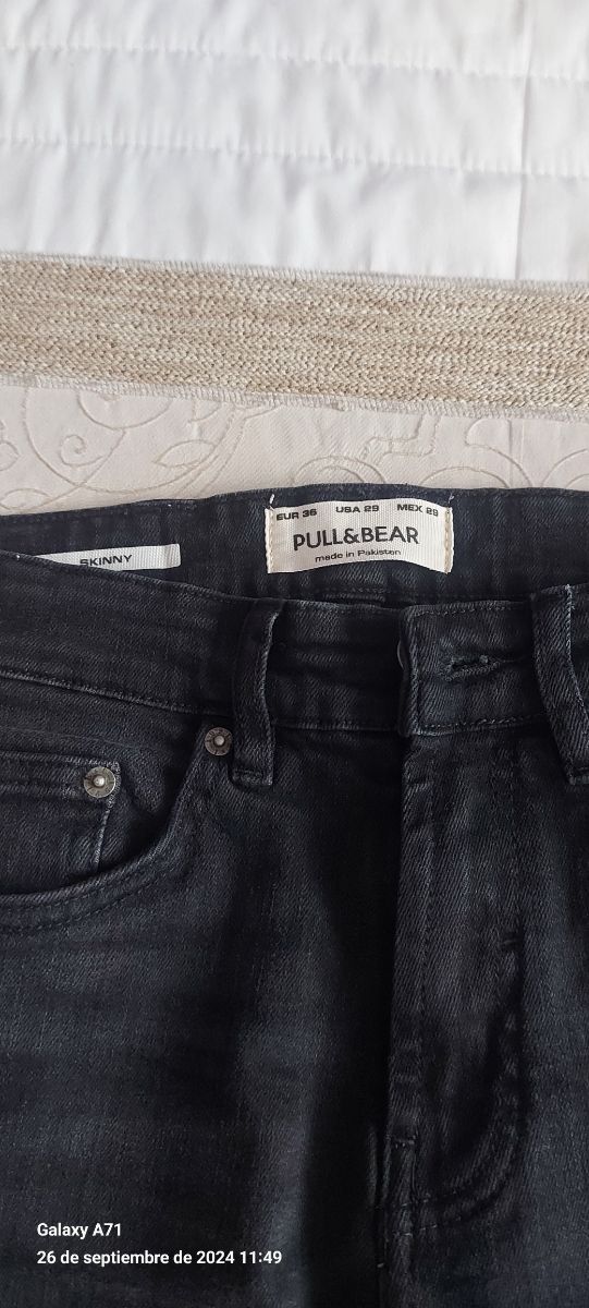 Pantalón. Talla 36. Prácticamente nuevo