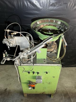 MAQUINA PONER CHAPAS