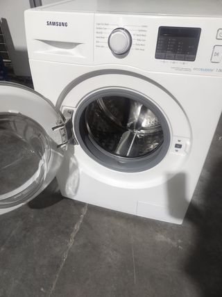 Lavadora Samsung Semi Nueva