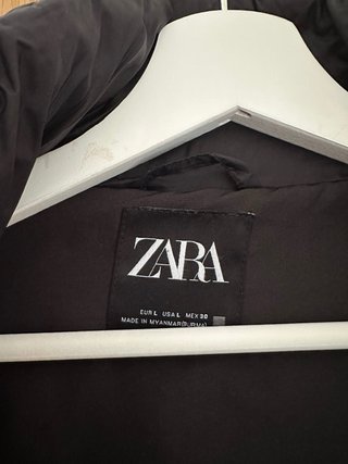 Chaqueta acolchada tricolor de Zara - Talla L