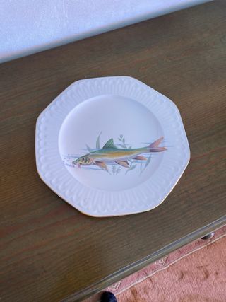 Vajilla vintage de pescado