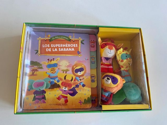 Libro con marionetas