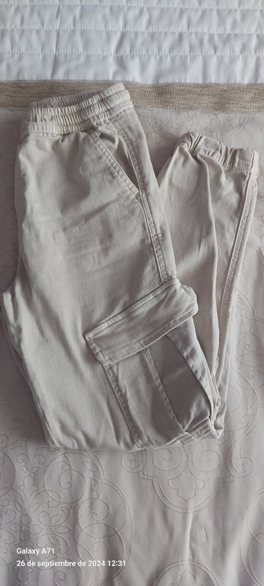 Pantalón cargo