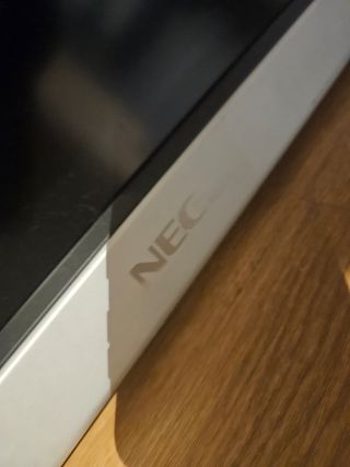 Monitor nec lcd multeos de 46 pulgadas46