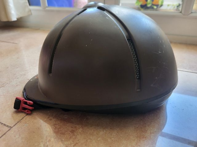 Casco de montar a caballo