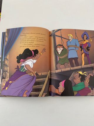 Cuento  Jorobado de Notre Dame