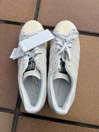 Adidas Superstar