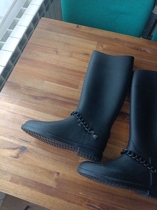 Botas de agua negras 