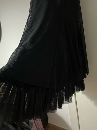 Vestido de tirantes en tul y encaje estampado.