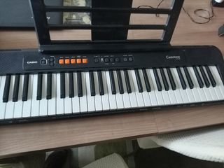 piano Casio ct-S100