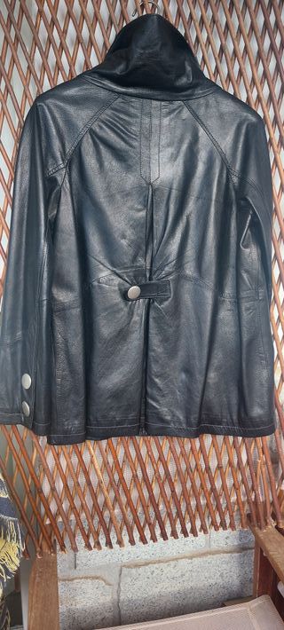 Chaqueta de piel de Saga Ibañez