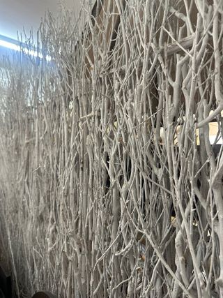 Biombo de ramitas de madera tres placas