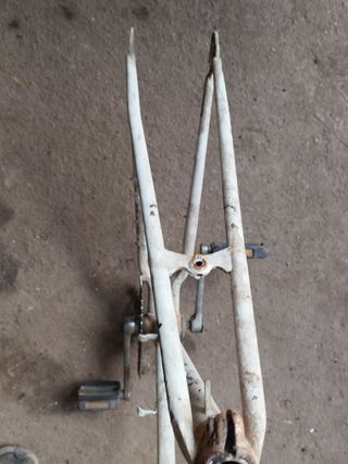 Bicicleta antigua cuadro frenos de varilla