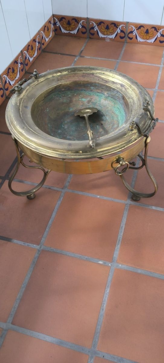 Brasero de bronce