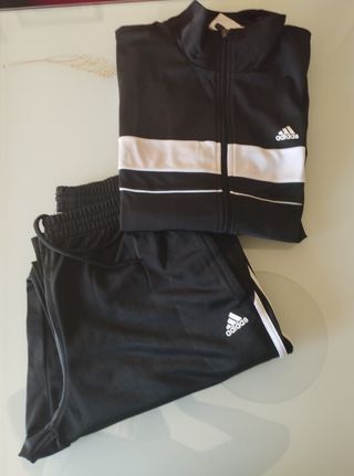 Chandal Adidas hombre. Talla M
