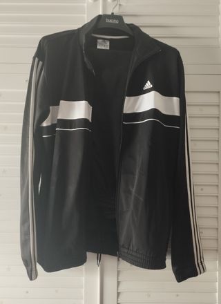 Chandal Adidas hombre. Talla M