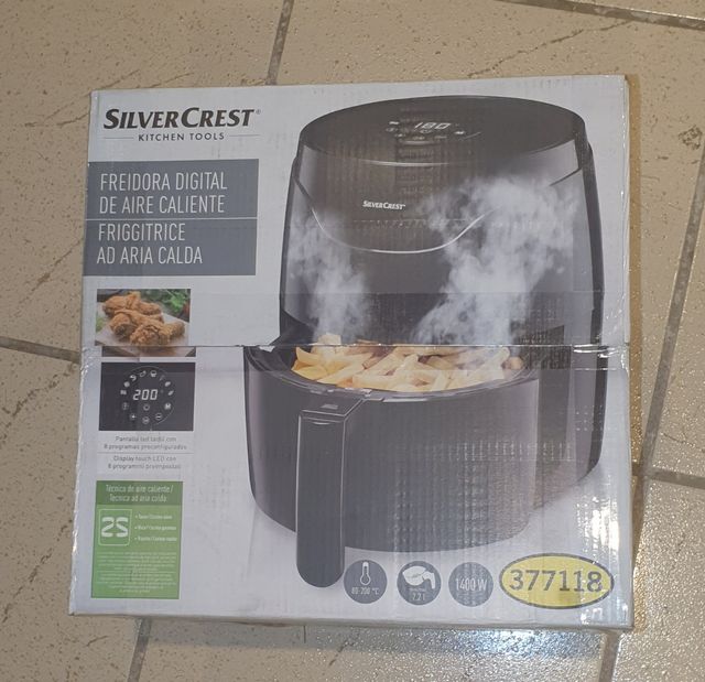 Freidora digital de aire caliente Silver Crest.