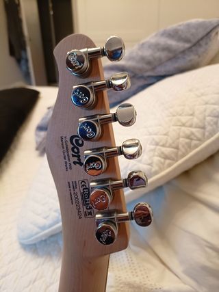 Guitarra Cort Manson Matt Bellamy