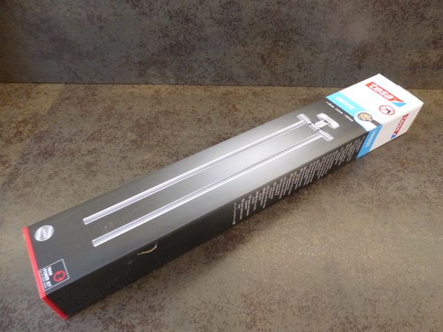 Toallero de baño Tesa, 2 brazos, sin taladrar.