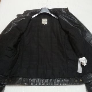 Cazadora cuero mujer. Talla L