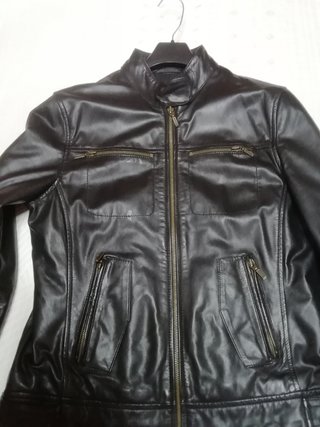Cazadora cuero mujer. Talla L