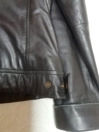 Cazadora cuero mujer. Talla L