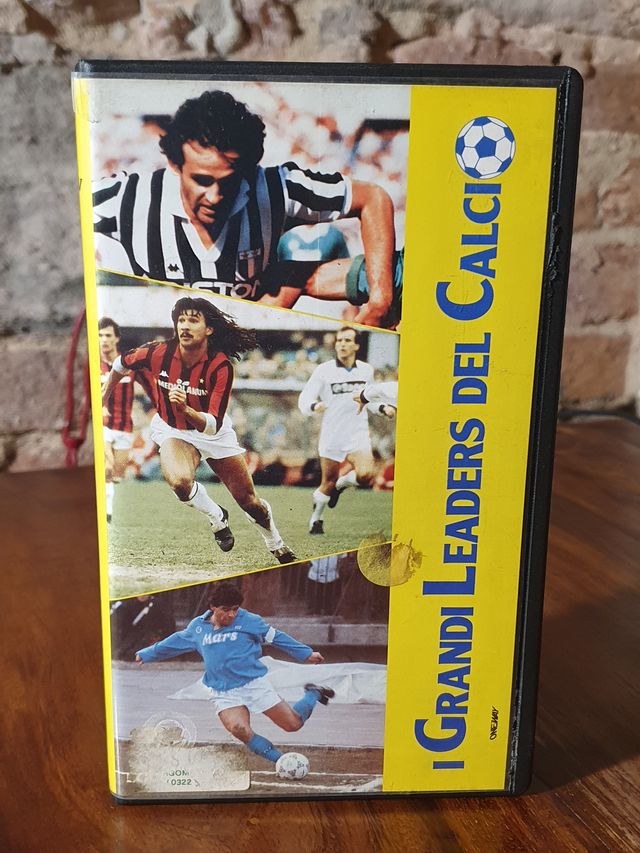 Lotto 2 VHS calcio Merci Michel / I grandi leaders