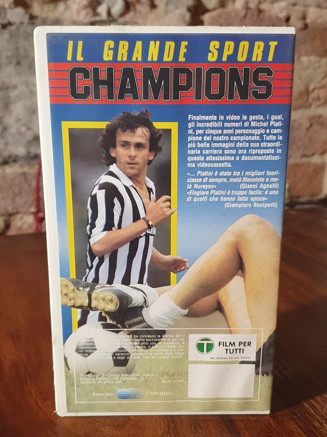 Lotto 2 VHS calcio Merci Michel / I grandi leaders