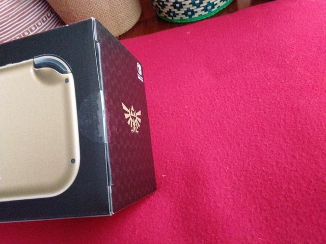 Nintendo Switch Lite Hyrule Edition