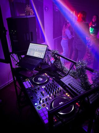 Disco móvil fin de año 2025