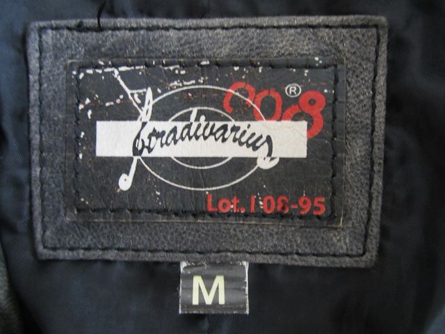 Cazadora Stradivarius de cuero