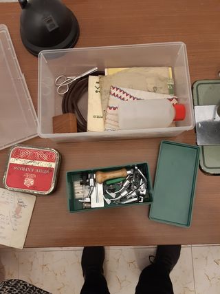 Maquina de coser REFREY