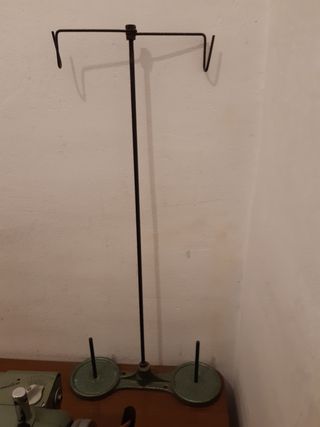 Maquina de coser REFREY