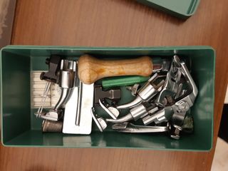 Maquina de coser REFREY