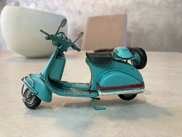Vespa in miniatura da collezione 